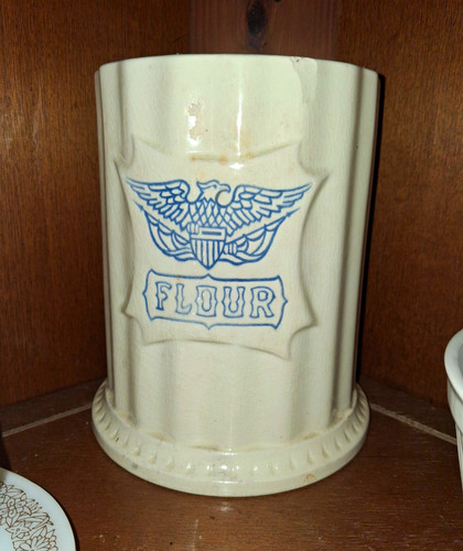 Flour container - flour,